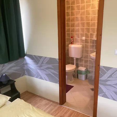 Pensión Bazilika 3*