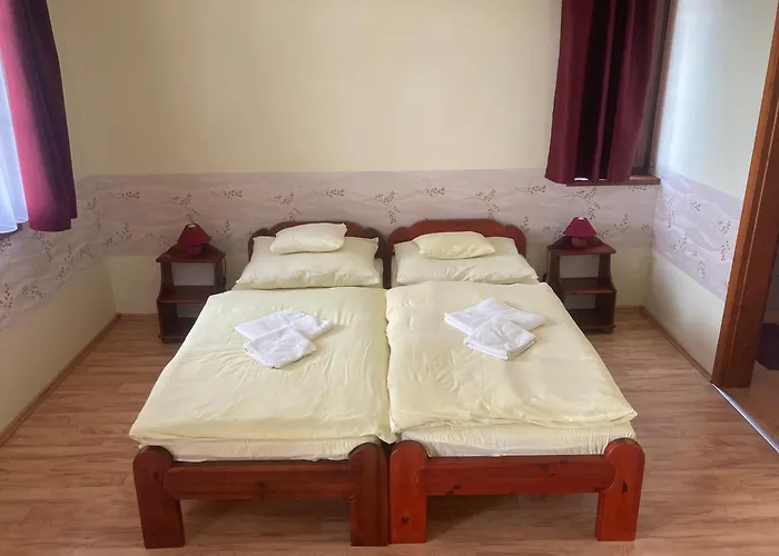 Bazilika Vendeghaz Тарцаль